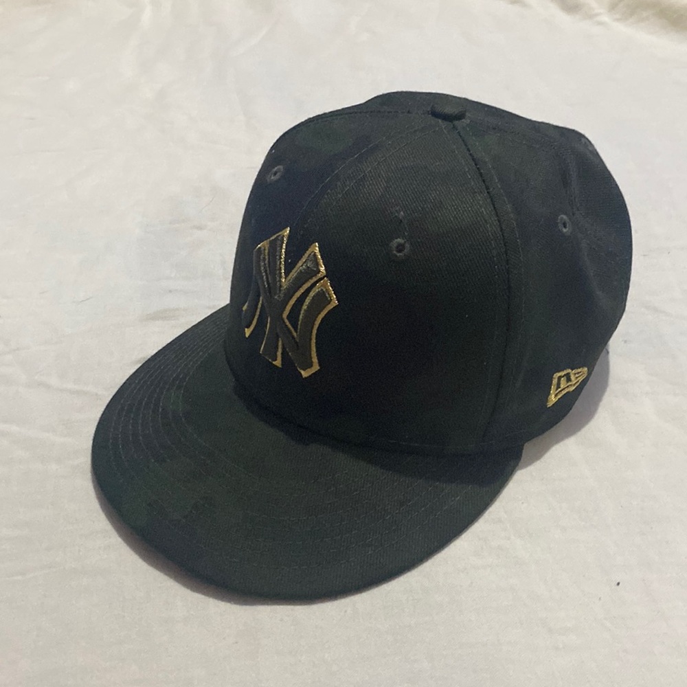 Men’s New York Yankees New Era Green Authentic Collection Official On-Field Cap